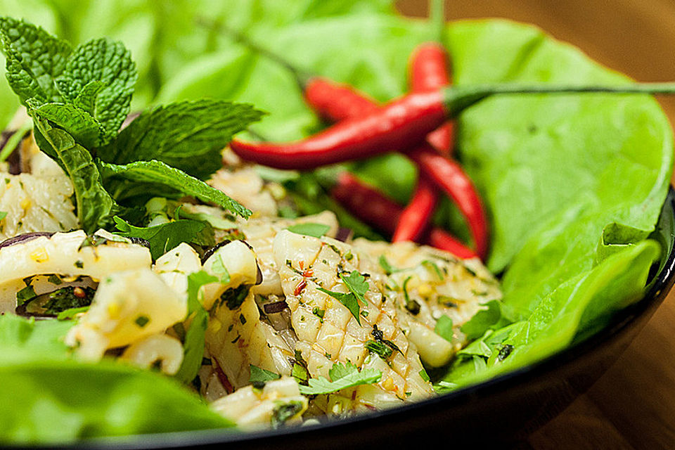 Asiatischer Tintenfisch-Salat