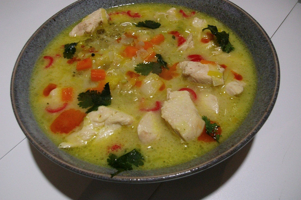 Geflügel-Kokos-Suppe