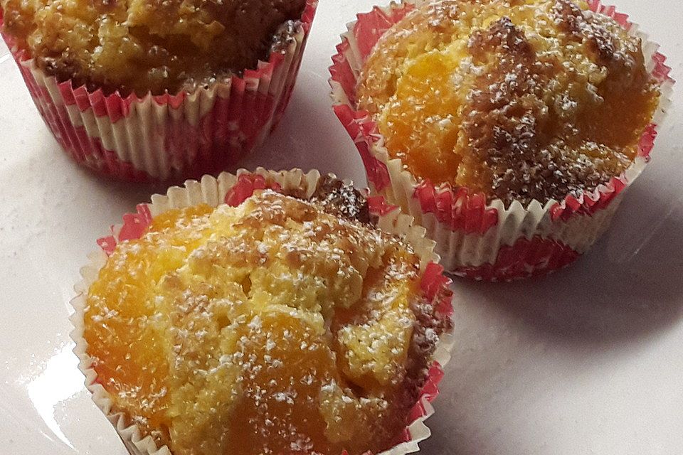 Mandarinenmuffins mit Marzipan