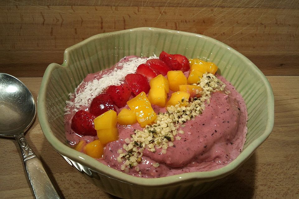 Fruchtige Smoothie Bowl