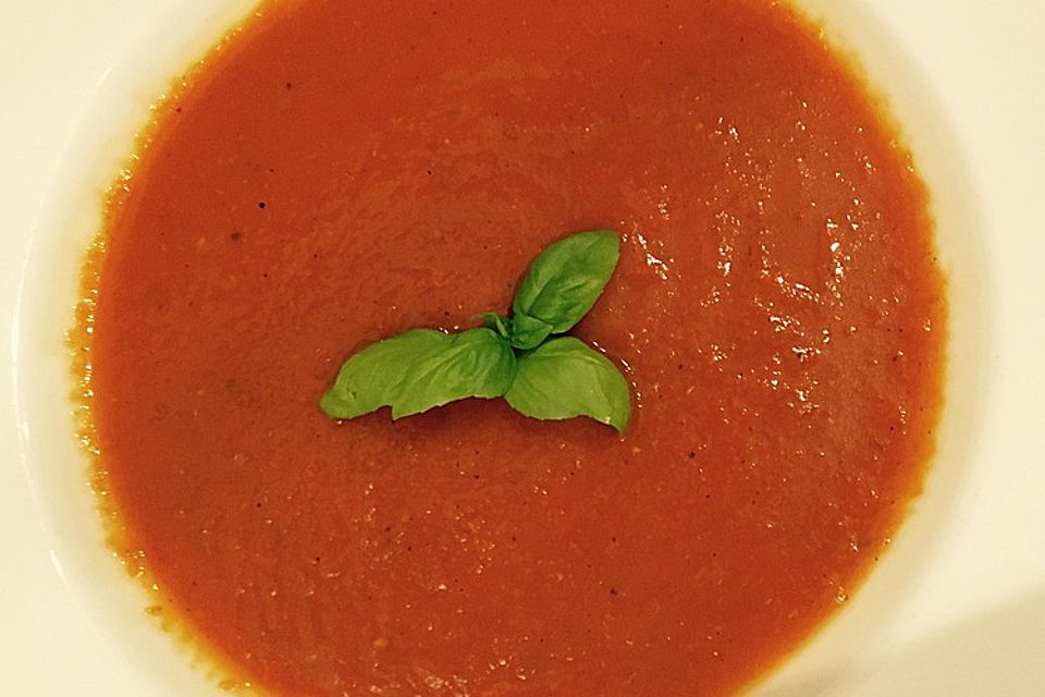 Schnelle Tomatensuppe