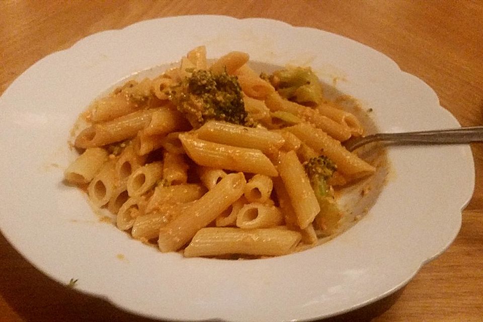 Penne con Broccoli