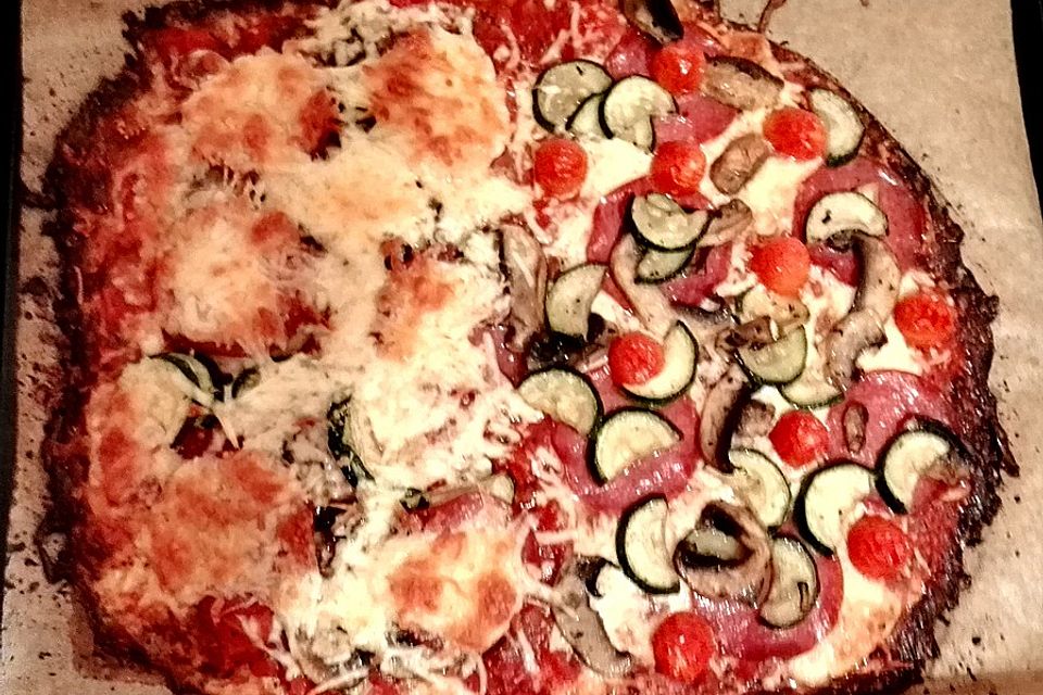 Pizza mit Blumenkohlteig