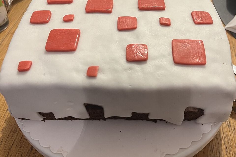 Fondant-Torte mit Früchten