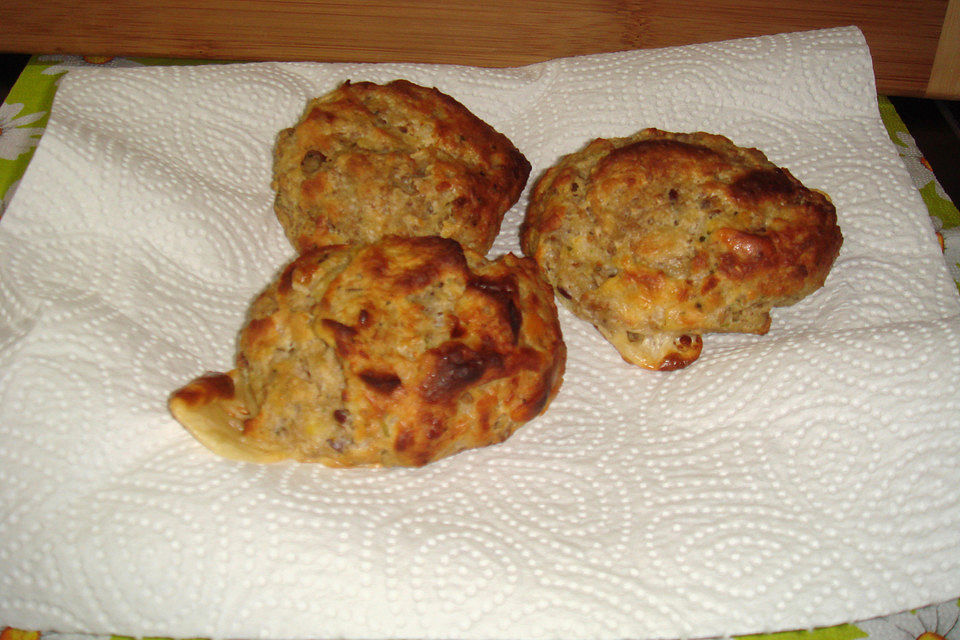 Kaspressknödel aus dem Backofen