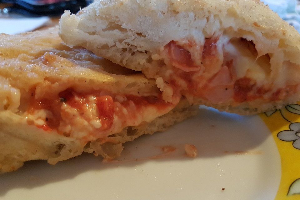 Frittierte Calzone