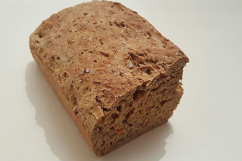 Dinkel-Karotten-Brot