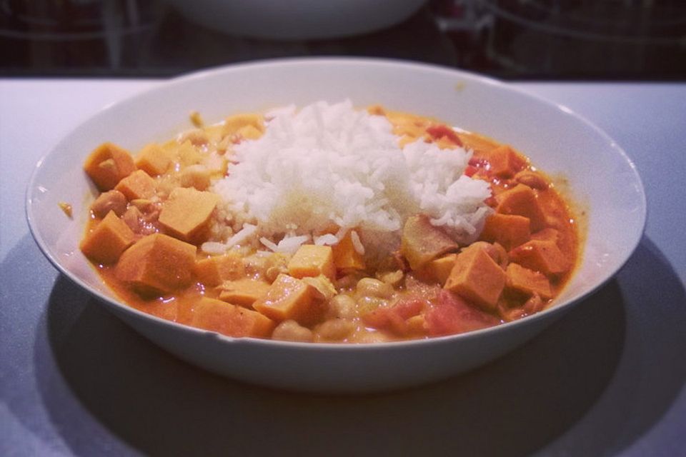 Süßkartoffel-Kichererbsen-Curry