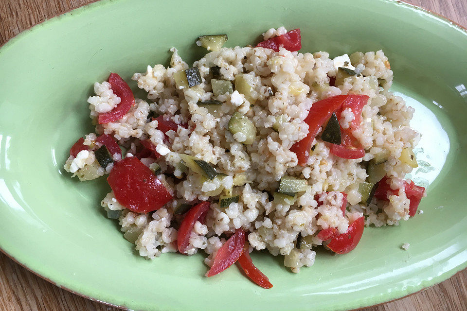 Mediterraner Salat mit Feta