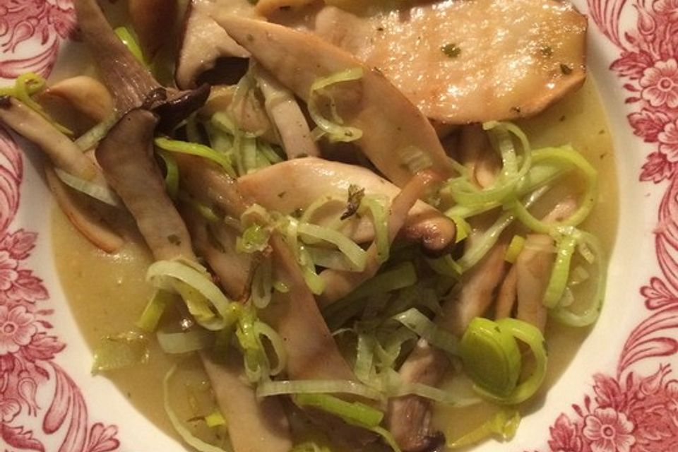 Kartoffelsuppe mit Kräuterseitlingen