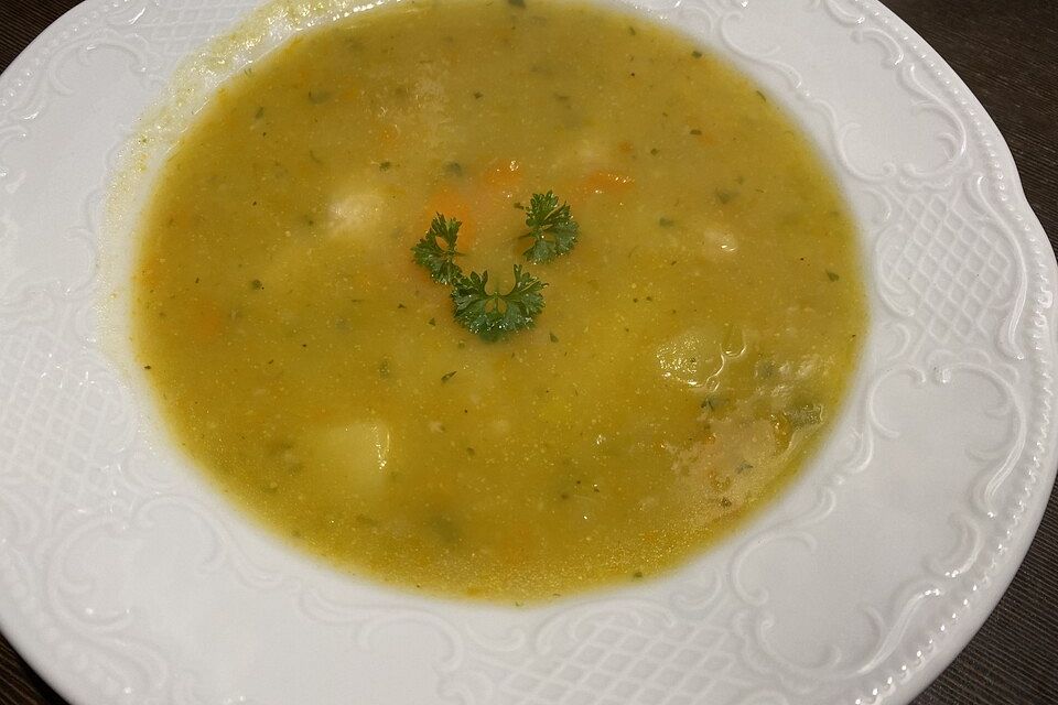 Einfache Kartoffelsuppe