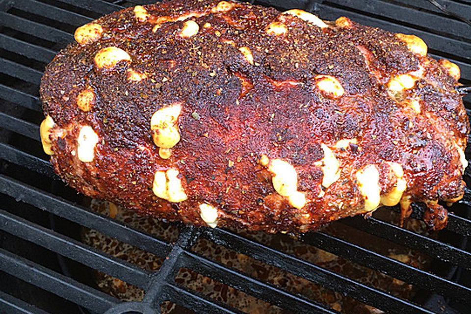 BBQ-Fleischkäse mit Käse