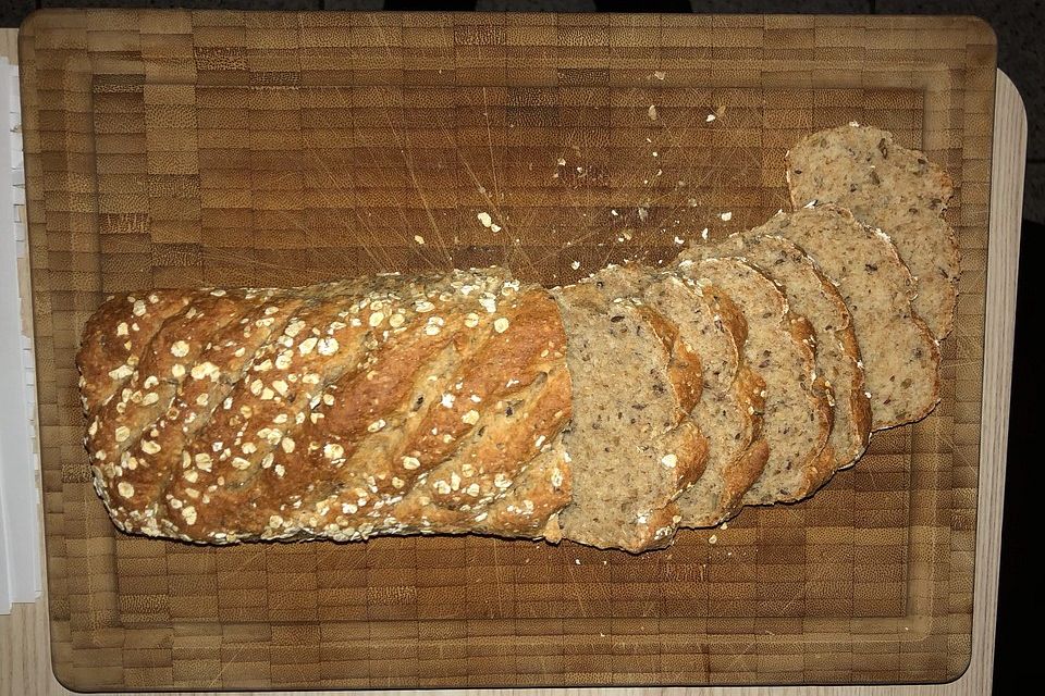 Kerniges Vollkorn-Quark-Brot