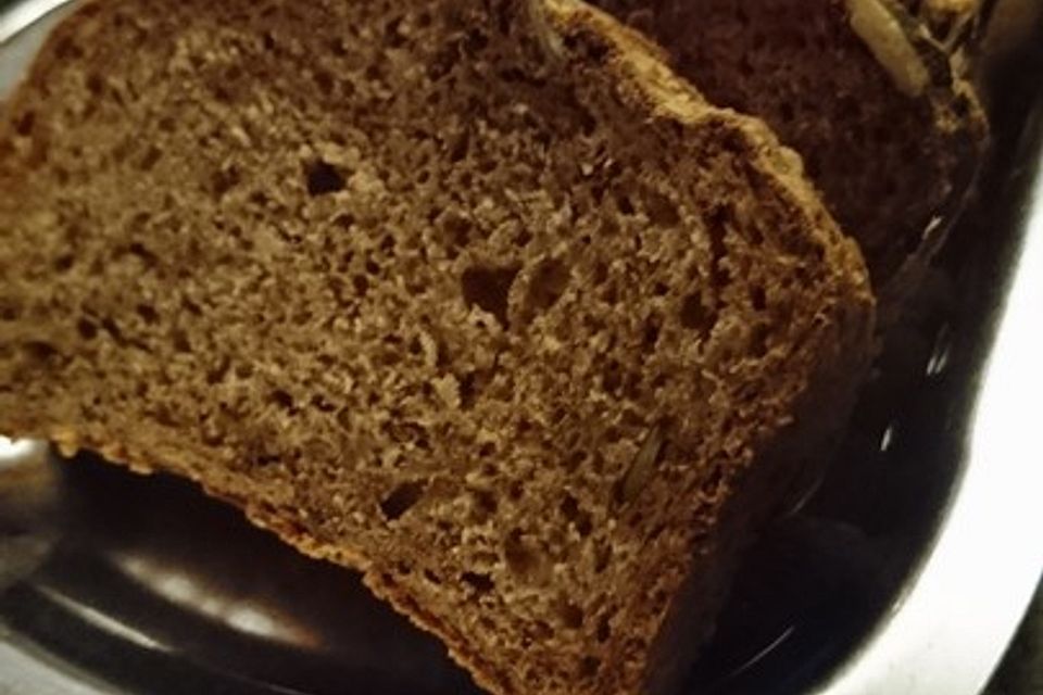 Kerniges Vollkorn-Quark-Brot