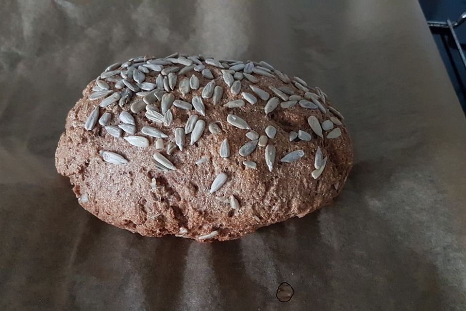 Kerniges Vollkorn-Quark-Brot