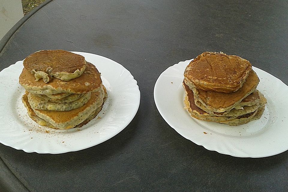 Bananen-Chia-Pancakes