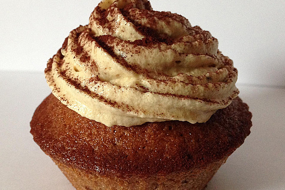 Pecannusscupcakes mit Cappuccino-Frosting