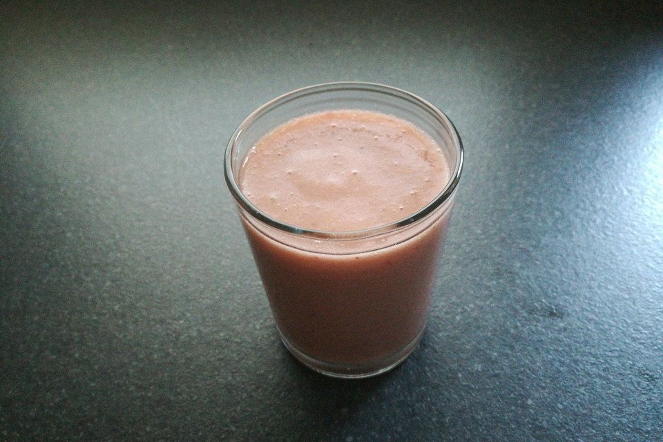 Rhabarber-Erdbeer-Smoothie