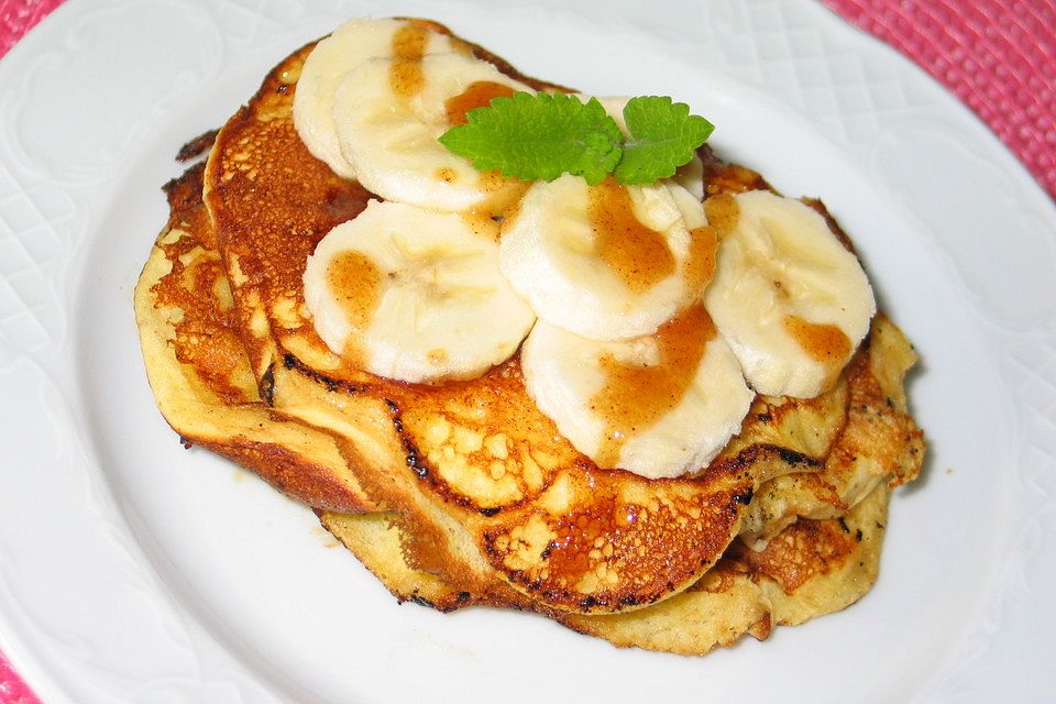 Cinnamon Swirl Pancakes