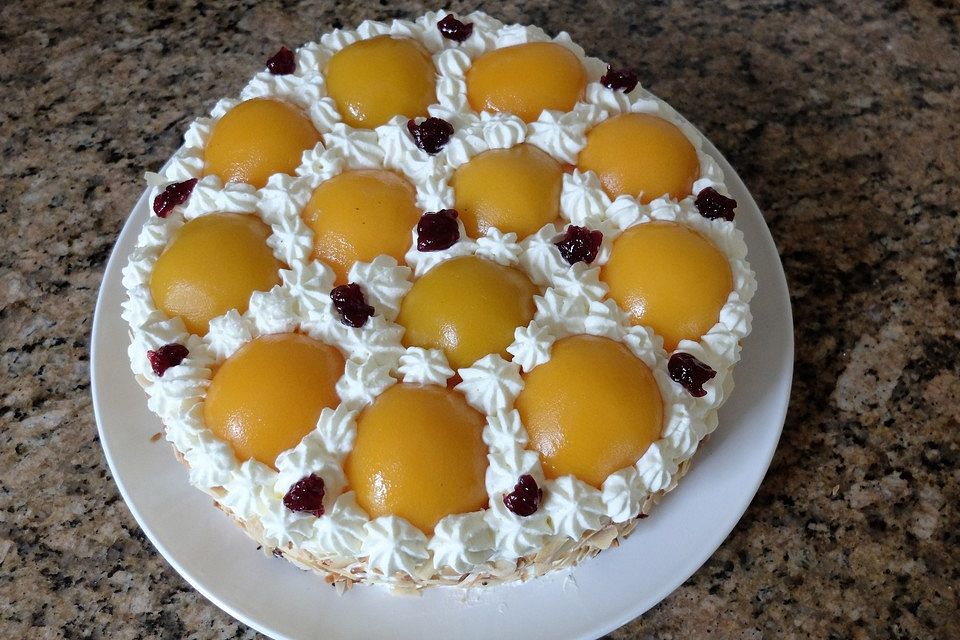 Pfirsich-Marzipan-Torte