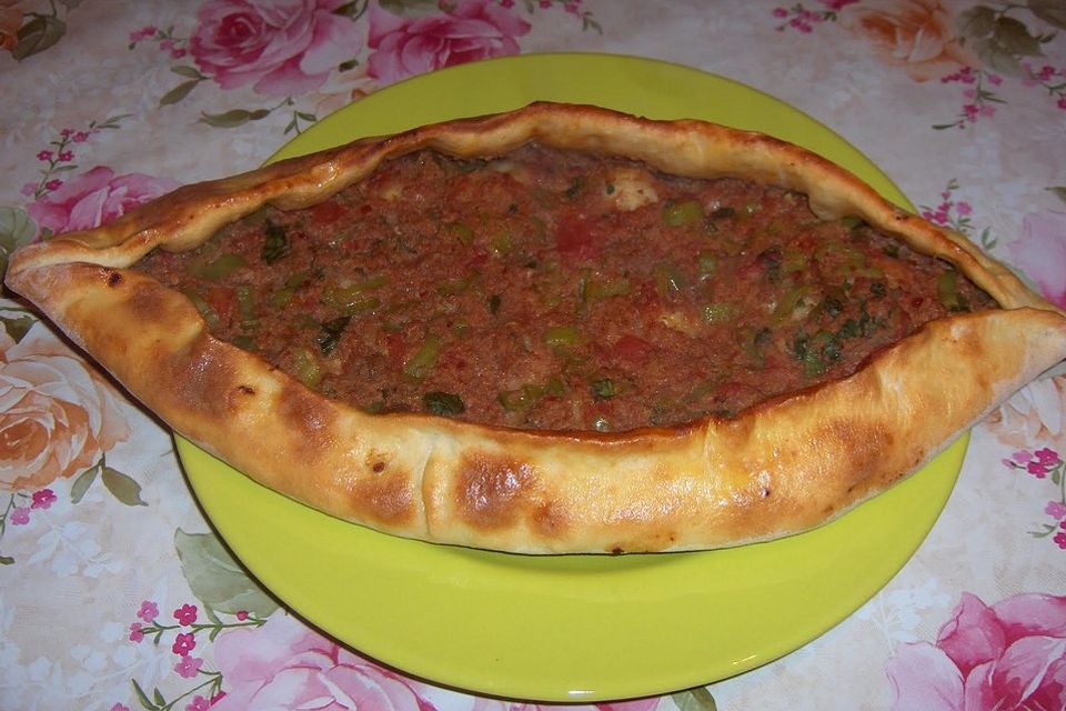 Kiymali Pide