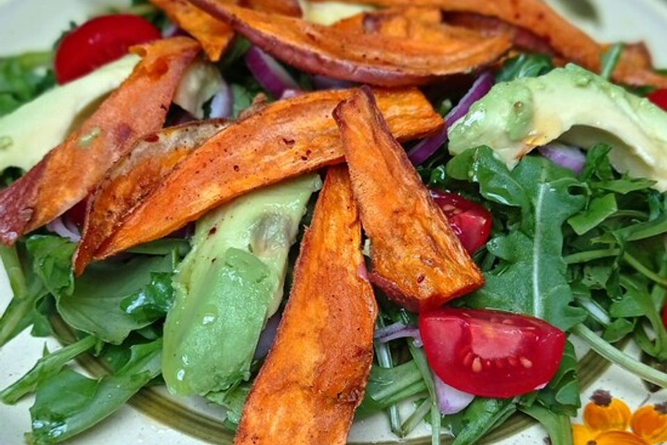 Herbstsalat mit gerösteten Süßkartoffeln