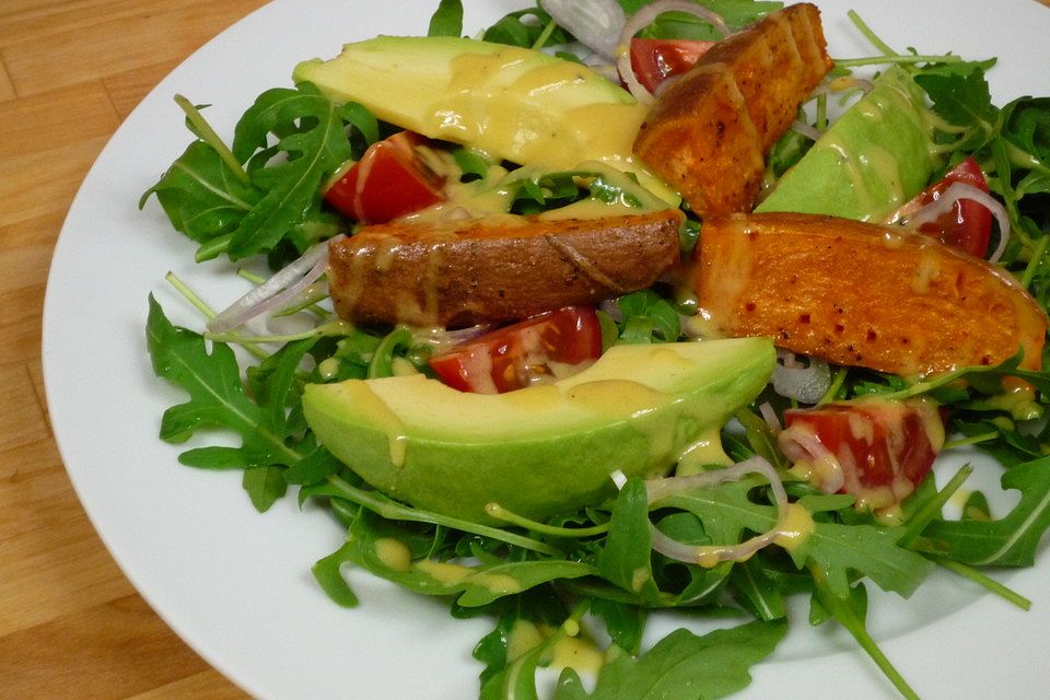 Herbstsalat mit gerösteten Süßkartoffeln