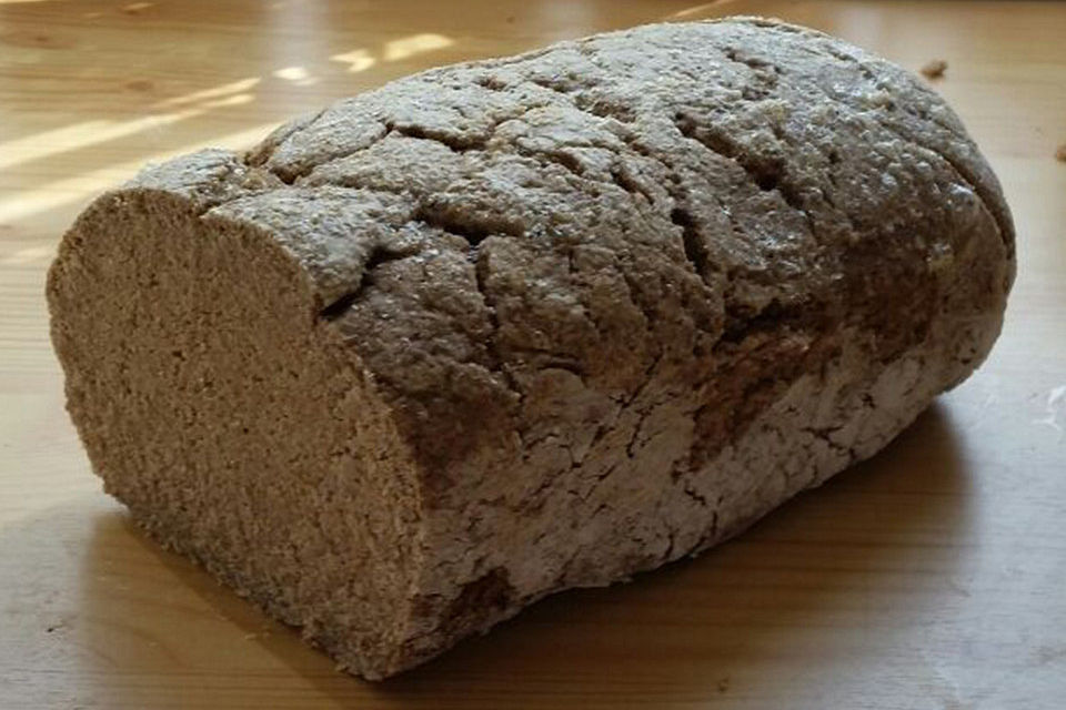 Roggenschrotbrot