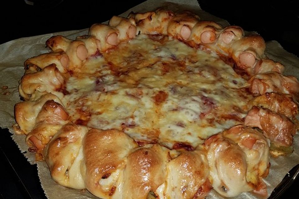 Hot Dog Pizza