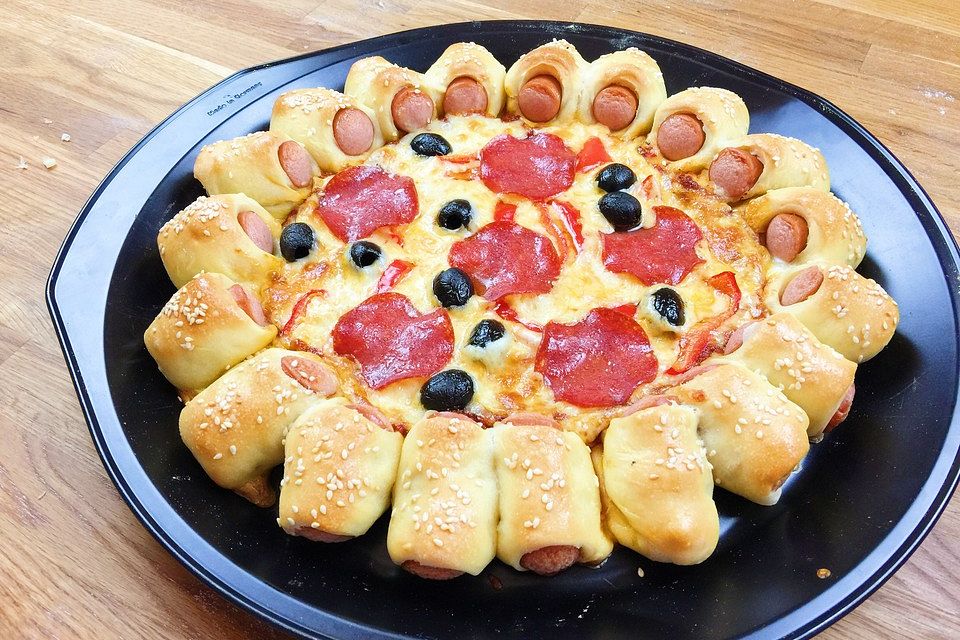 Hot Dog Pizza