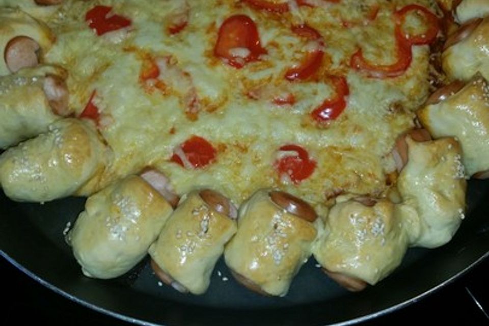 Hot Dog Pizza