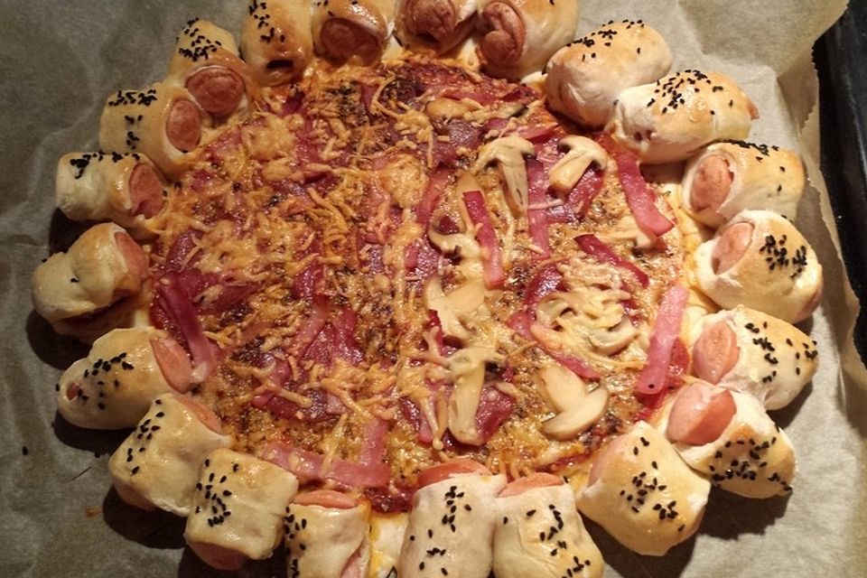 Hot Dog Pizza