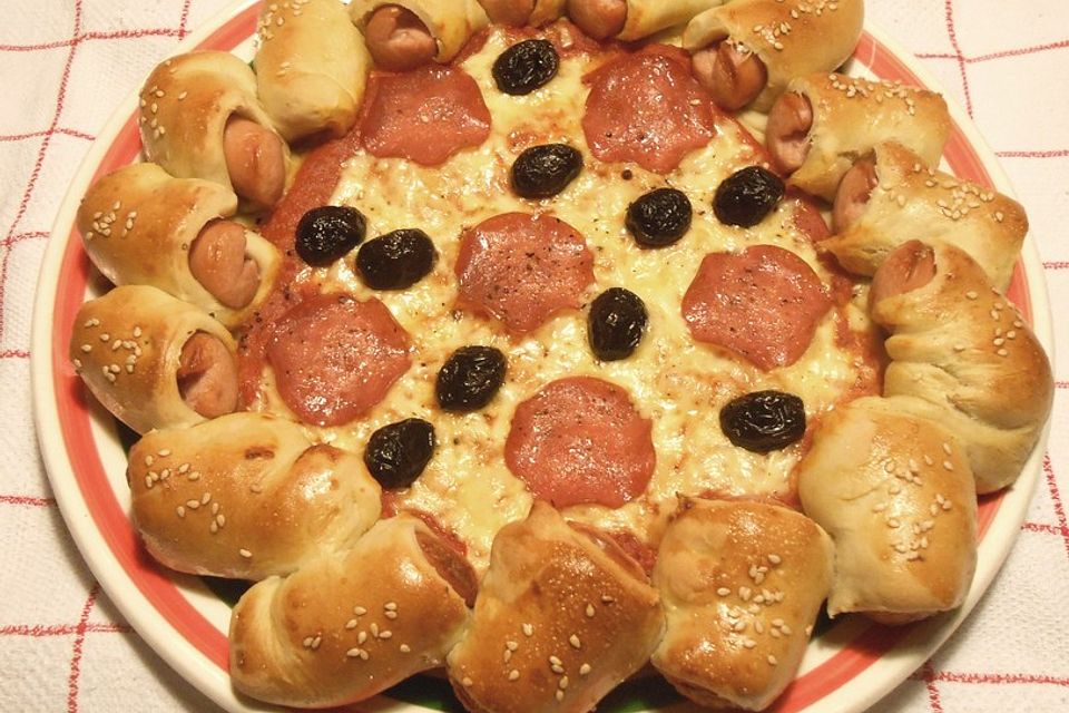 Hot Dog Pizza