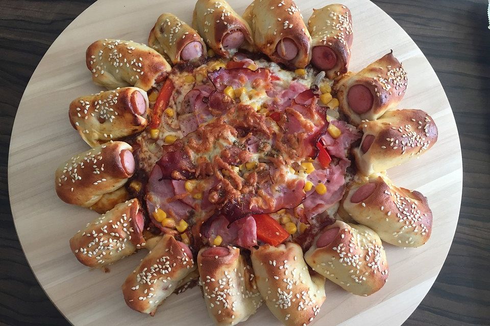 Hot Dog Pizza