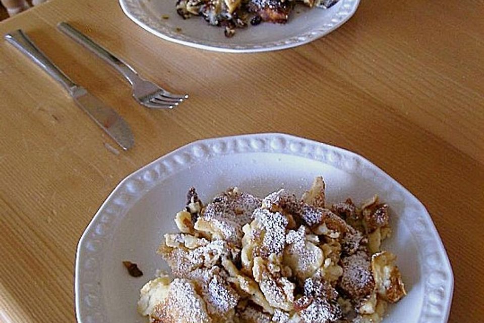 Kaiserschmarrn mit Rosinen