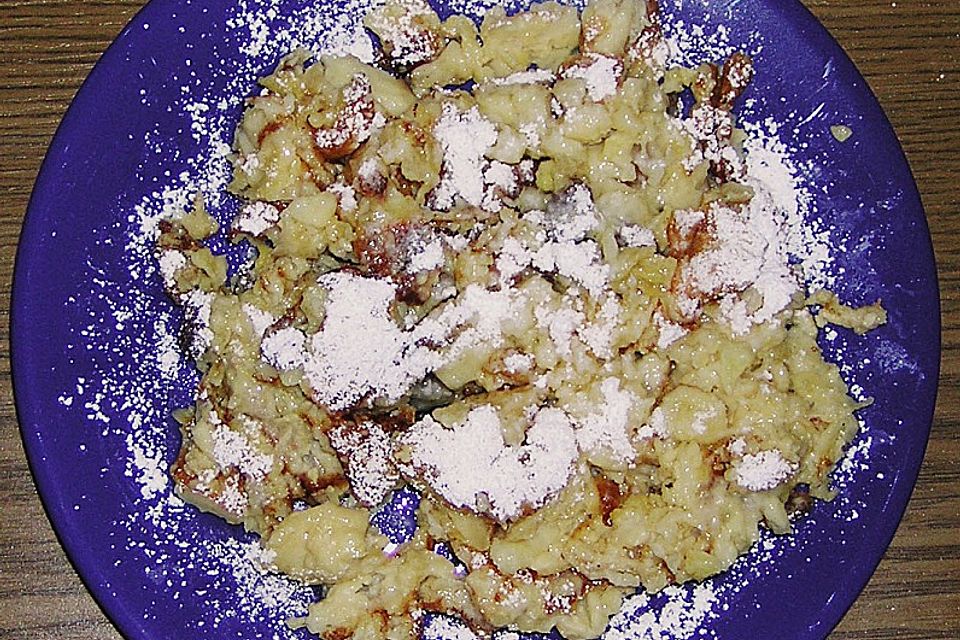 Kaiserschmarrn mit Rosinen