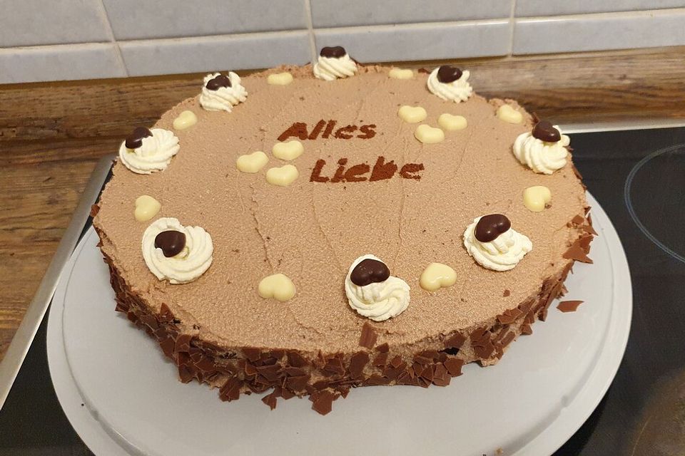 Schokoladen - Buttercreme - Torte