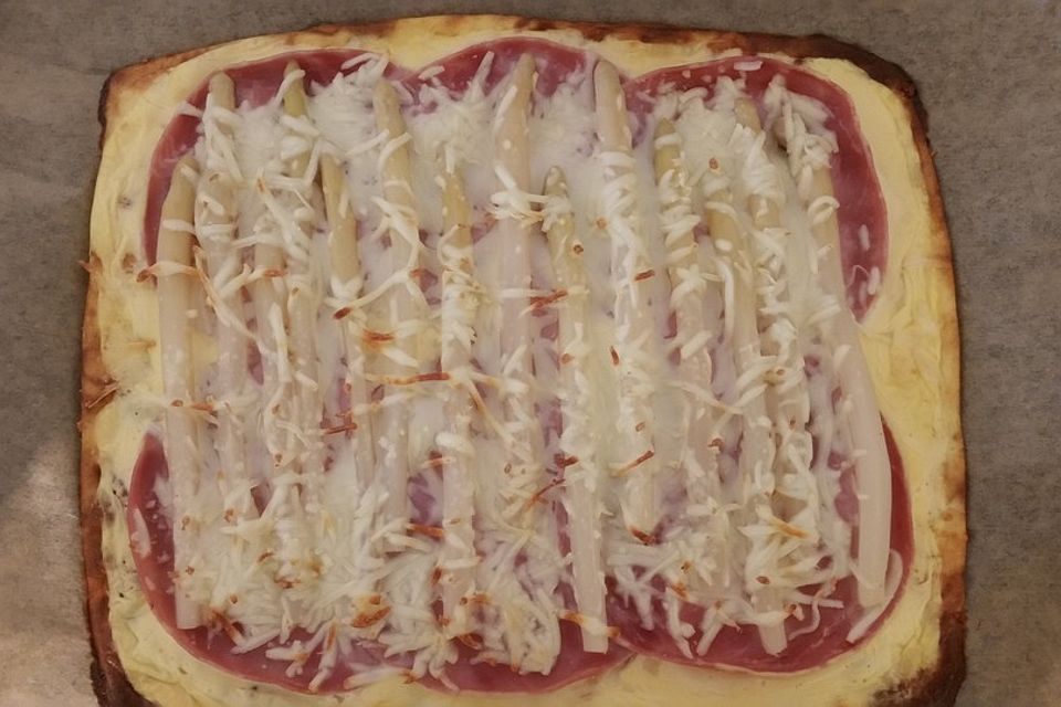 Low-Carb Spargelpizza