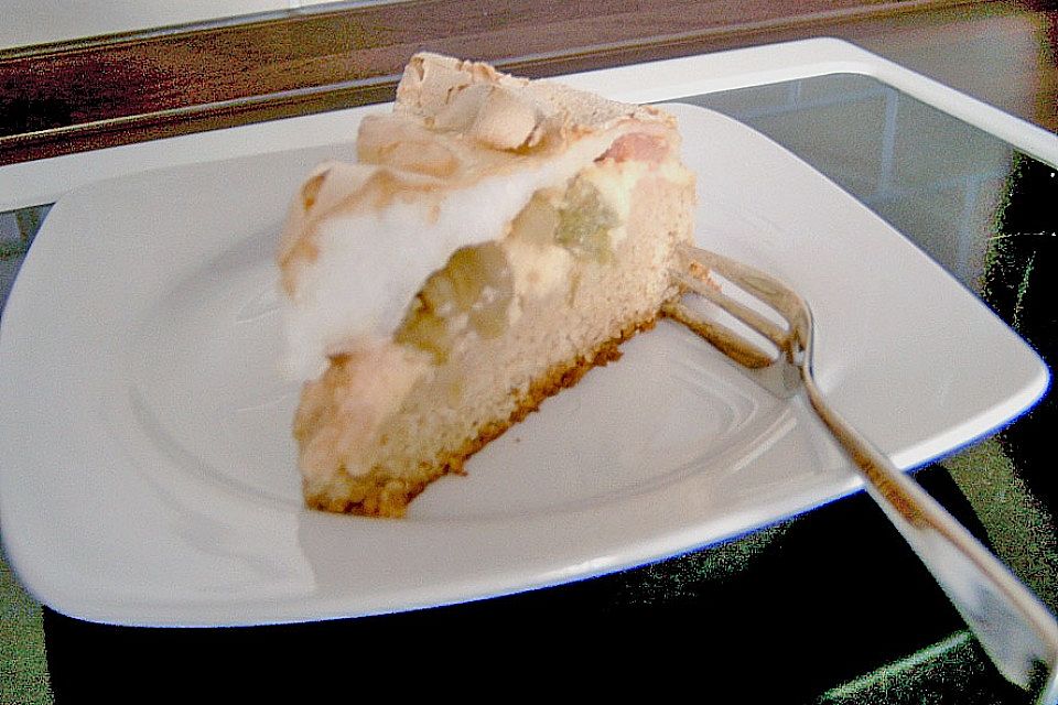 Rhabarberkuchen mit Baiserguss