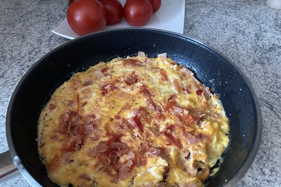 Tomaten-Schinken-Omelette