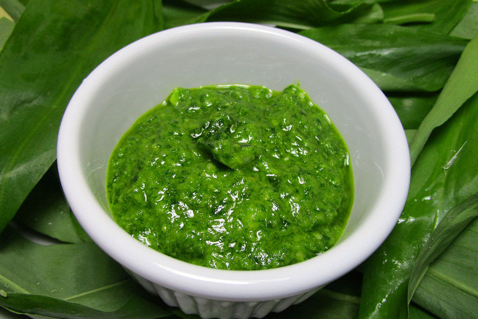 Frisches Bärlauch-Pesto