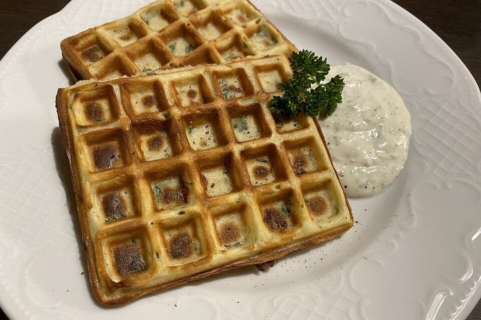 Feta-Kräuter-Waffeln