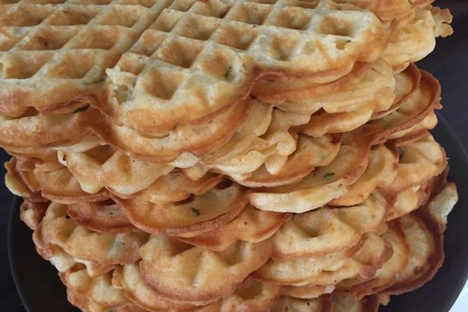 Feta-Kräuter-Waffeln