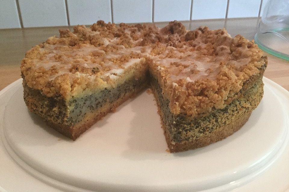 Schneller Mohnkuchen mit Streuseln