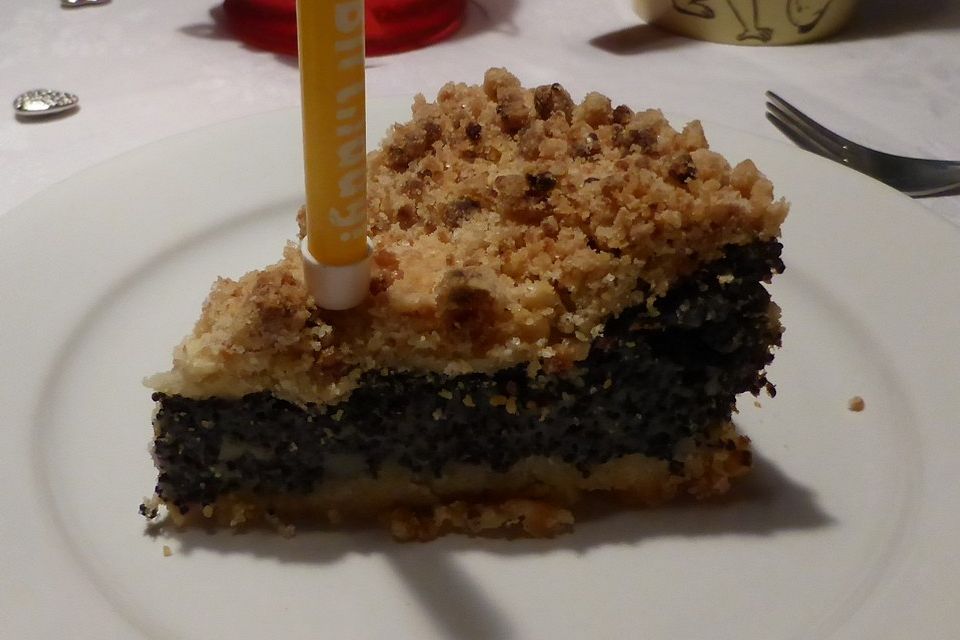 Schneller Mohnkuchen mit Streuseln