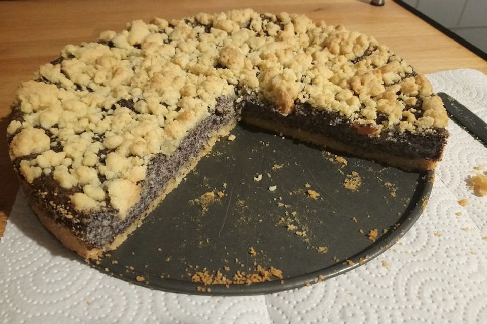 Schneller Mohnkuchen mit Streuseln