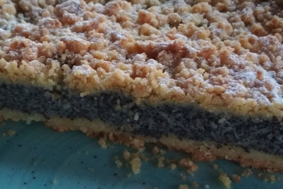 Schneller Mohnkuchen mit Streuseln