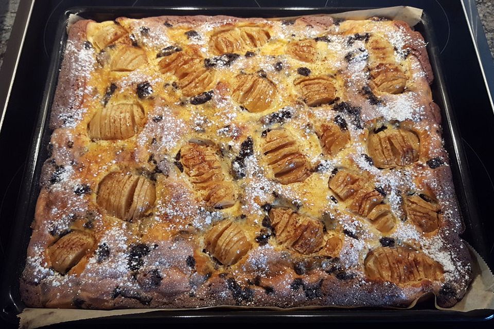 Apfel - Mohn - Marzipan Blechkuchen