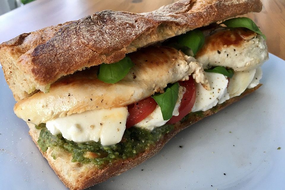 Hähnchen-Burger in Ciabatta