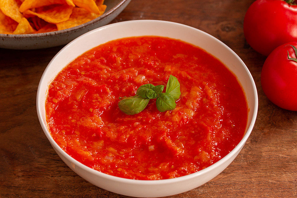 Scharfer Salsa Dip